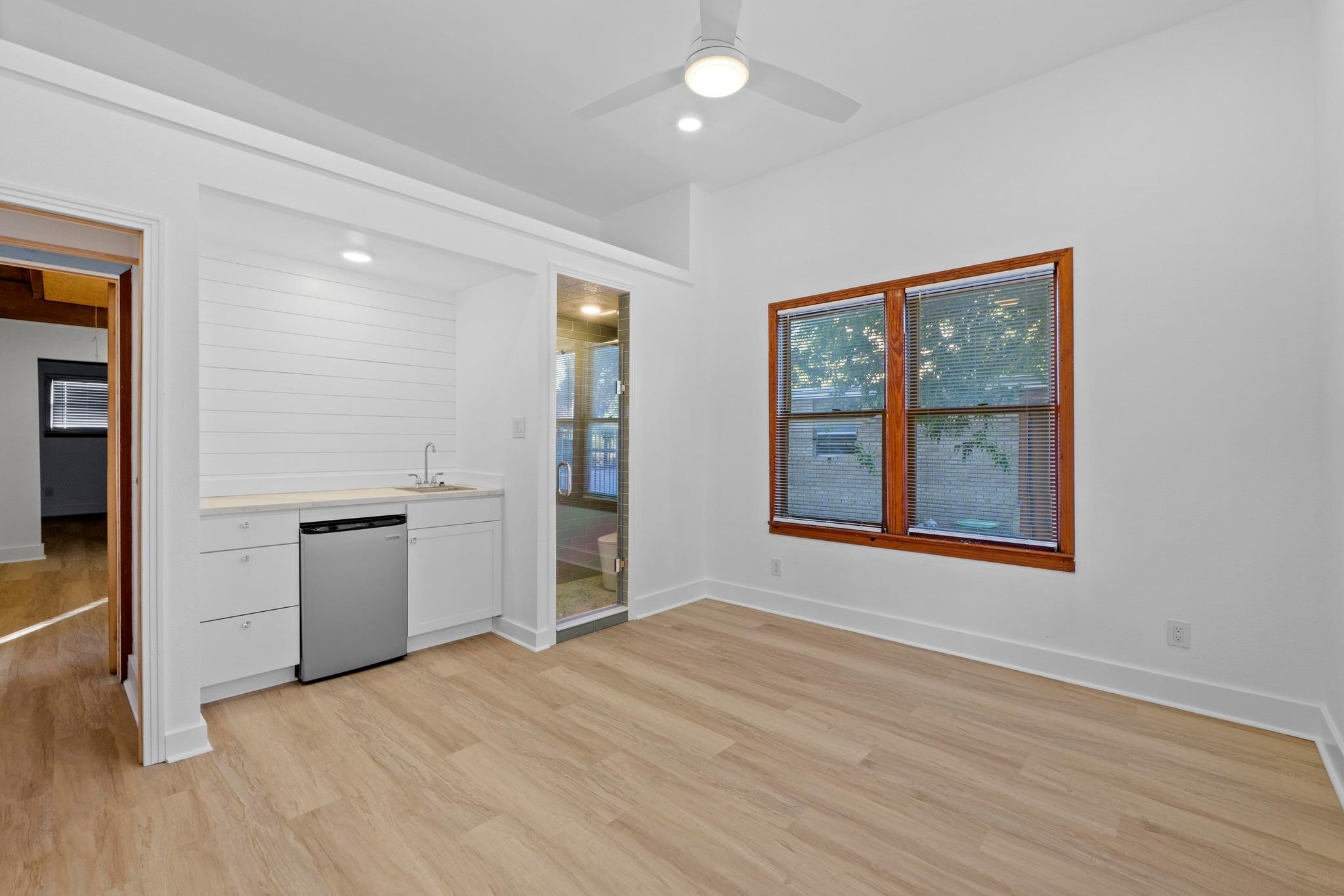 1308 E 12th St, Austin, TX 78702