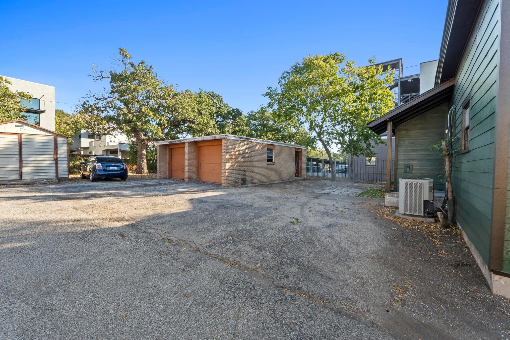 1308 E 12th St, Austin, TX 78702