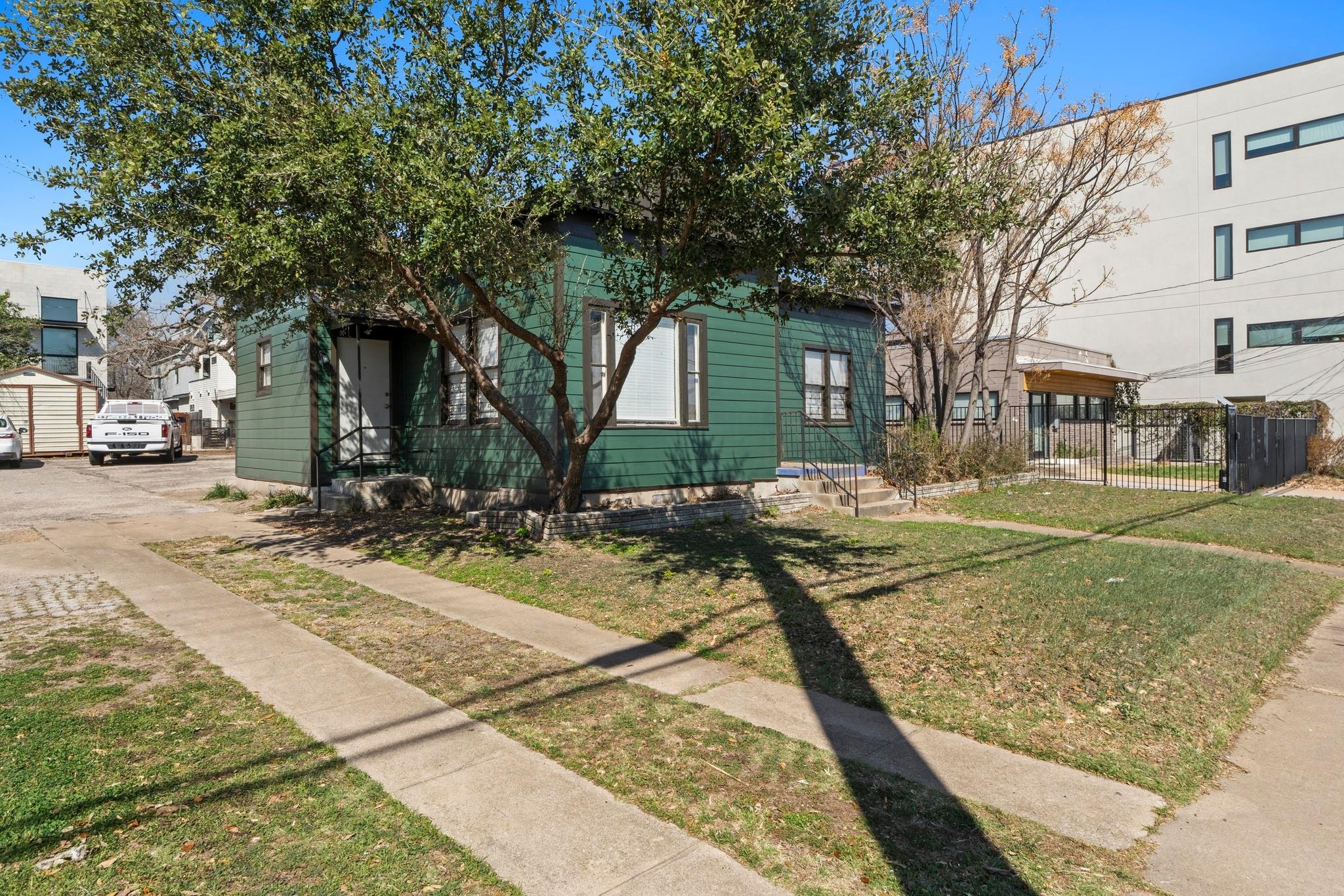 1308 E 12th St # A, Austin, TX 78702
