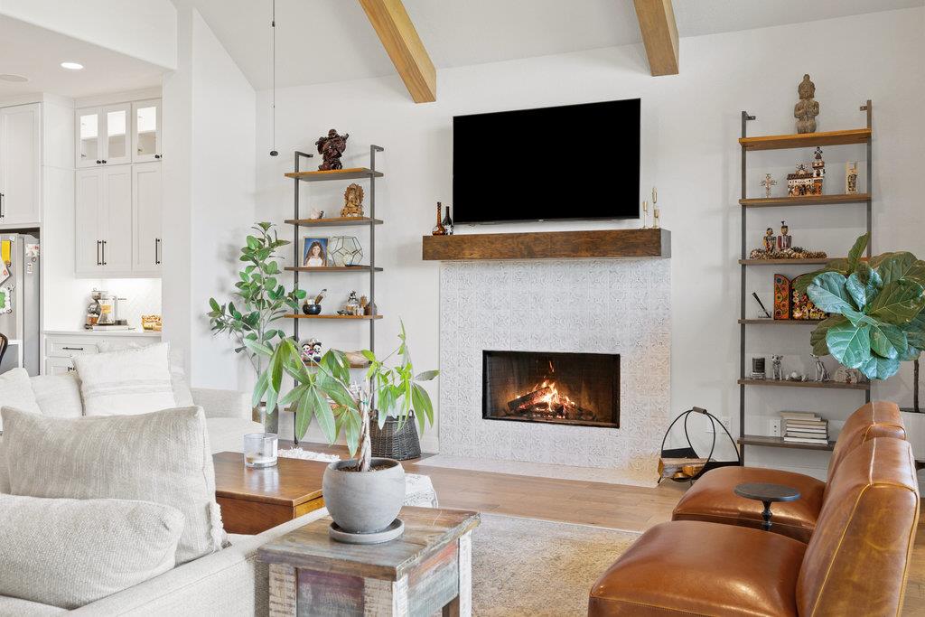 205 Avena Trl, Lakeway, TX 78738