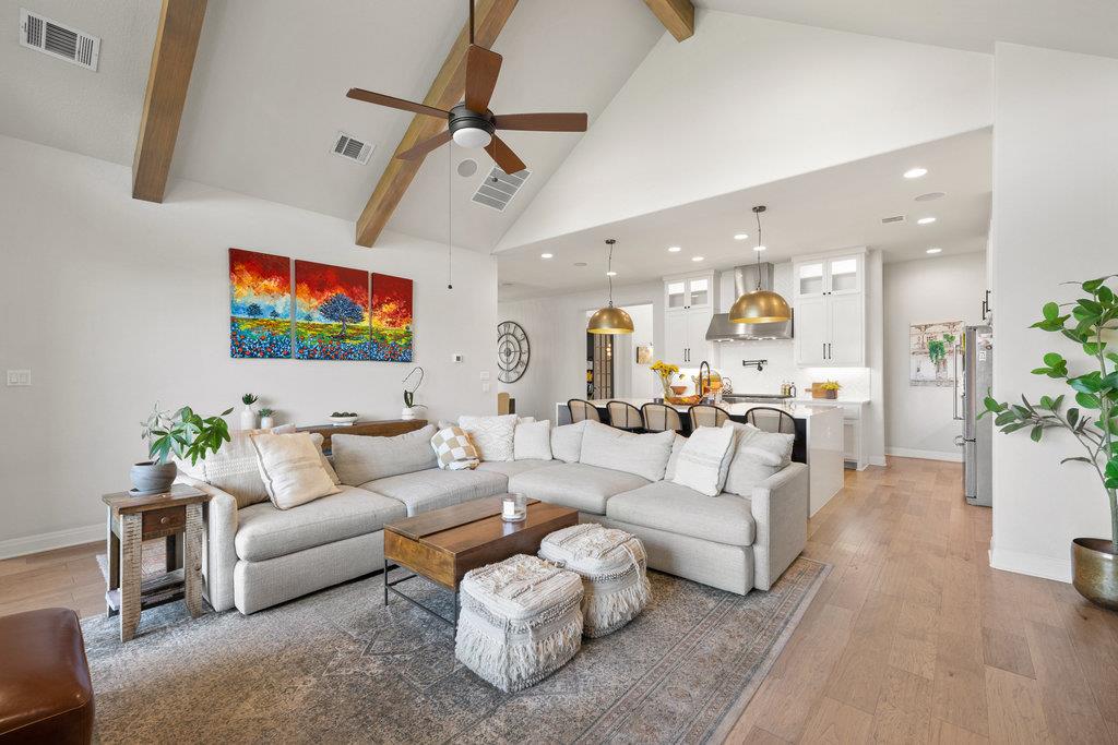 205 Avena Trl, Lakeway, TX 78738