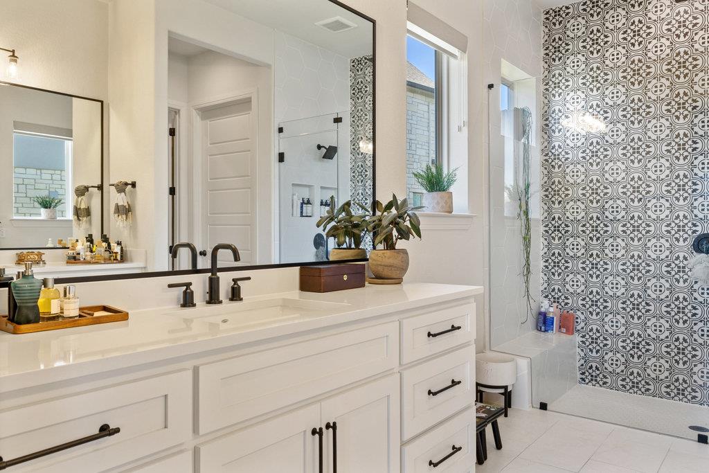 205 Avena Trl, Lakeway, TX 78738