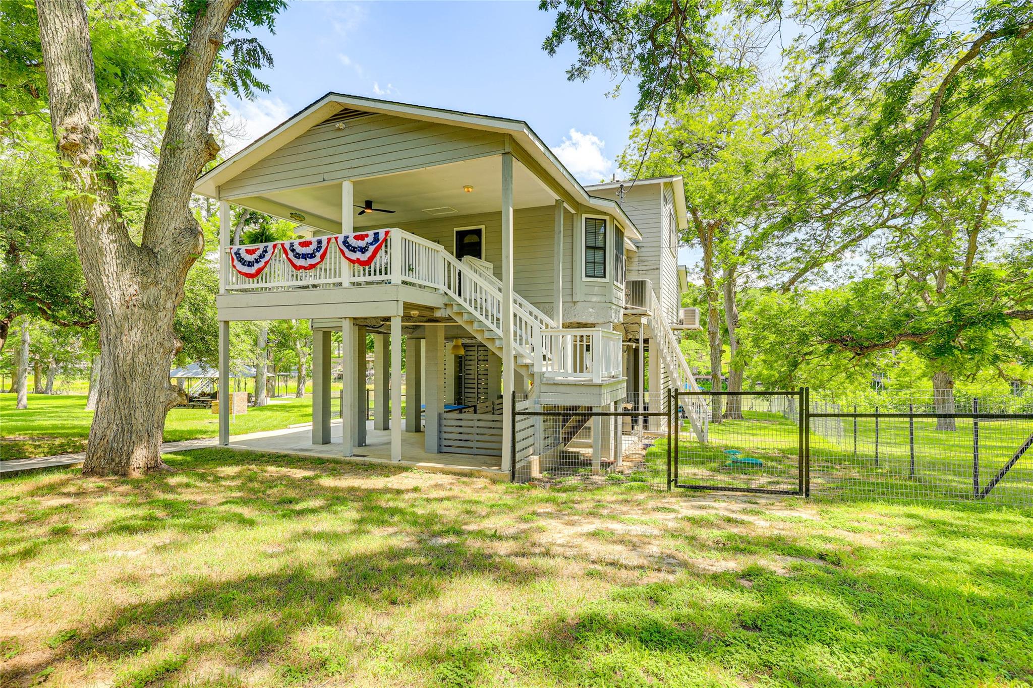 279 Waltons Way, Seguin, TX 78155