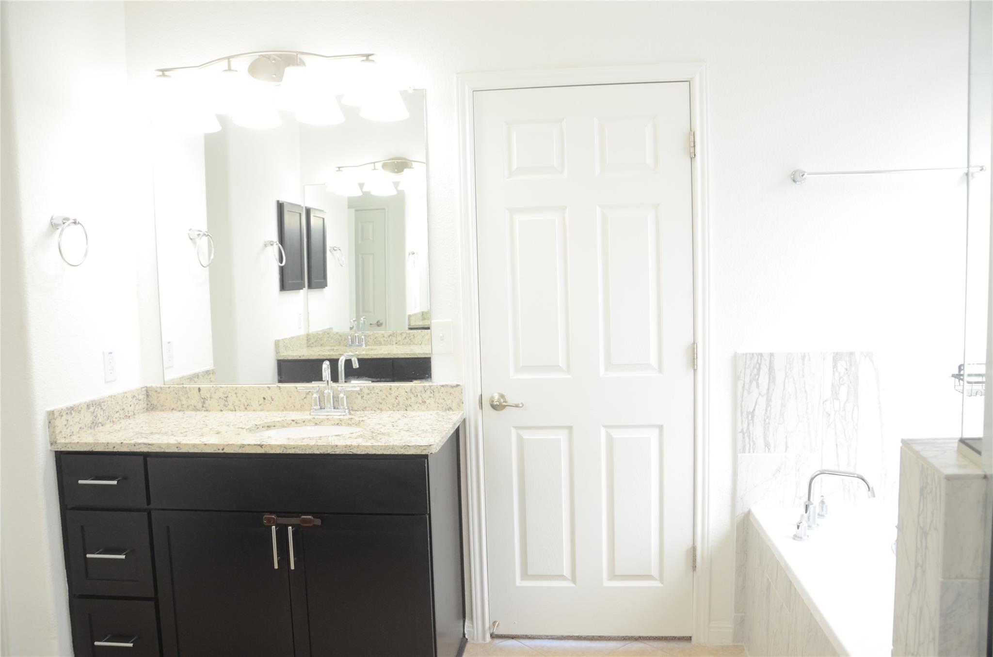 216 Manassas Dr, Leander, TX 78641