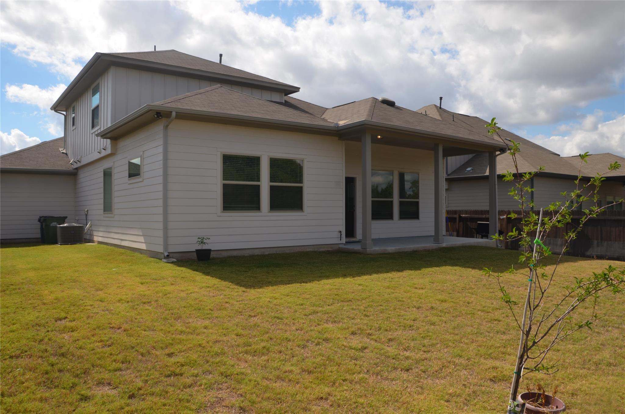 216 Manassas Dr, Leander, TX 78641