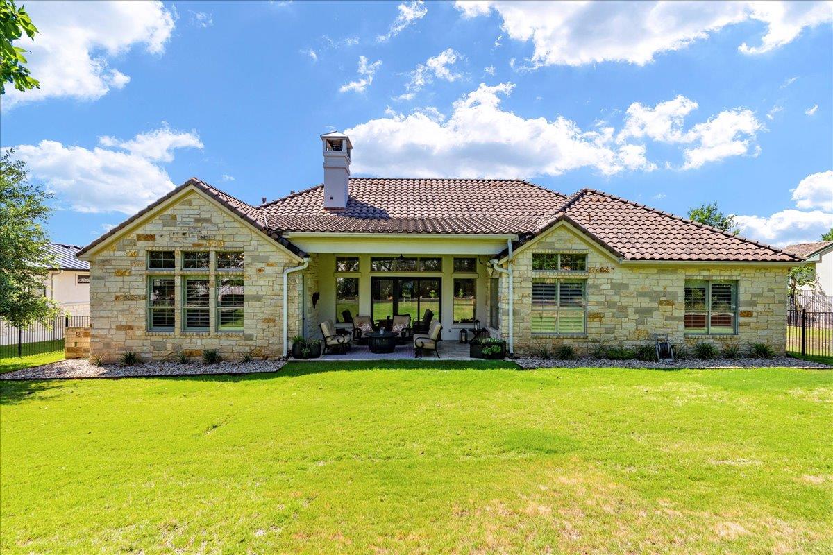 213 Black Wolf Run, Austin, TX 78738