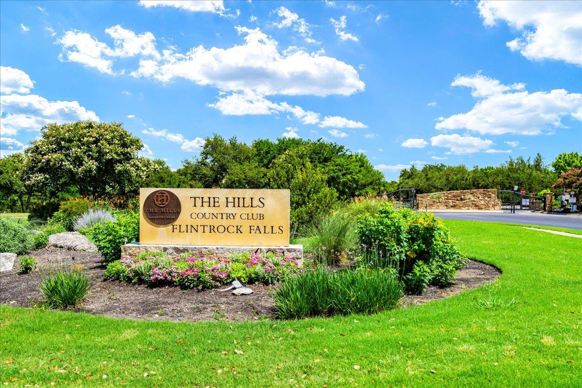 213 Black Wolf Run, Austin, TX 78738