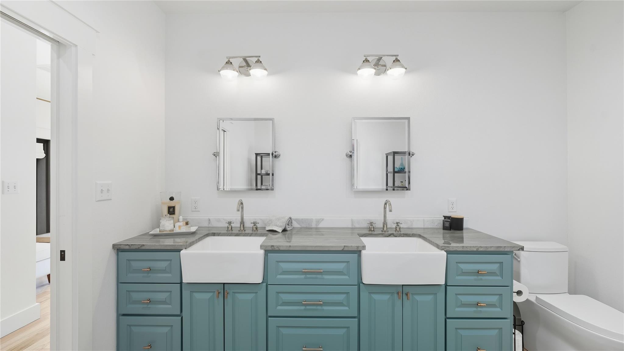 2656 River Bend Rd, Smithville, TX 78957