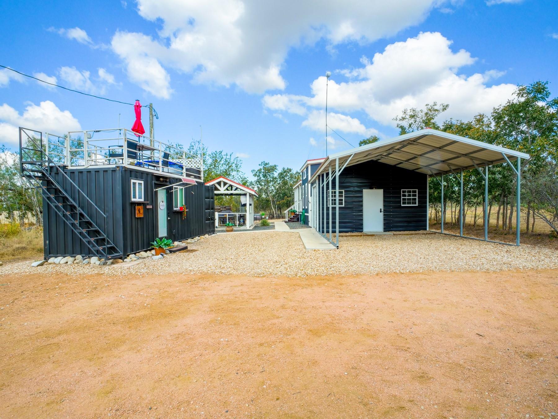 4113 Hermosa Dr, Kingsland, TX 78639