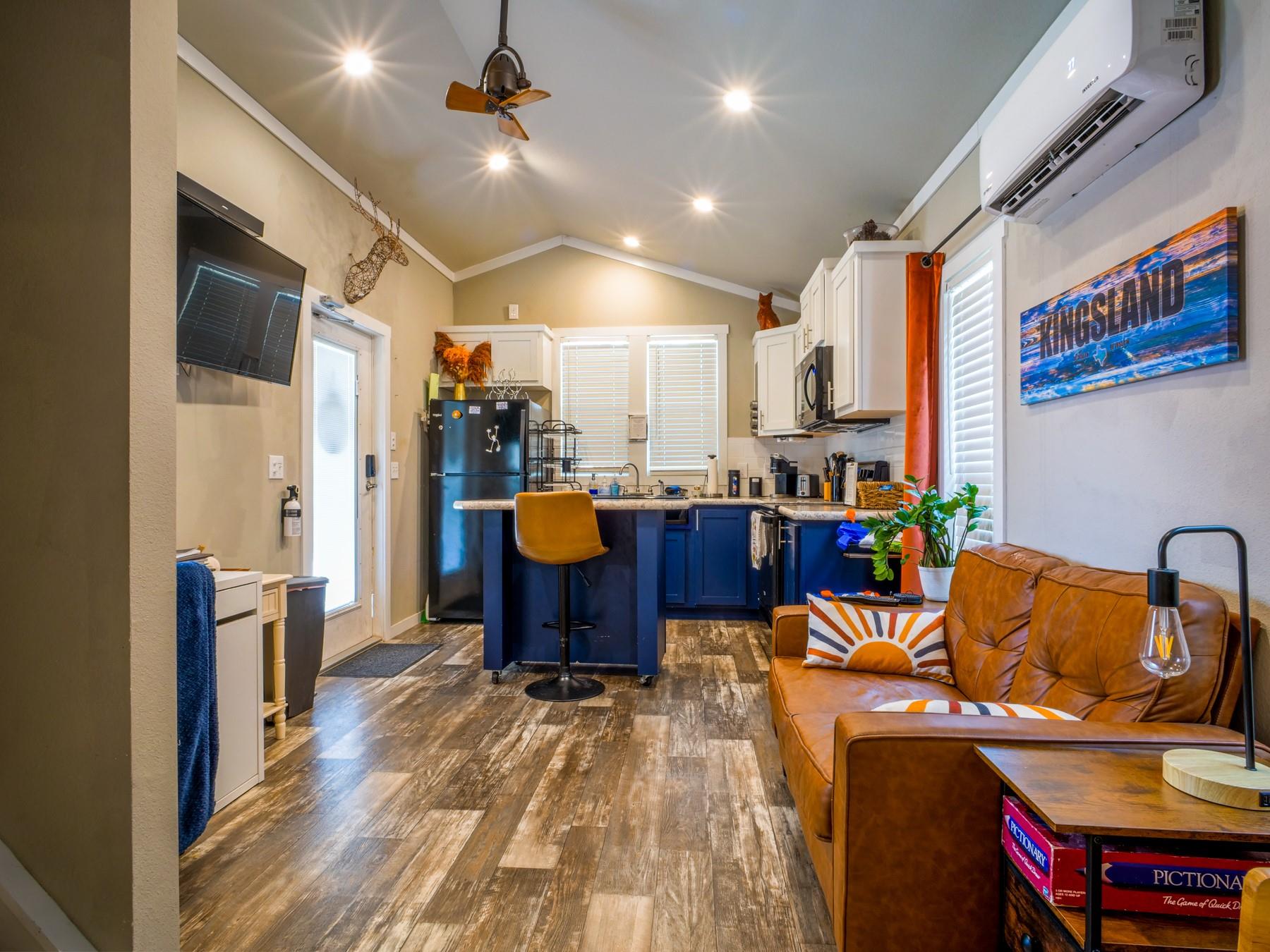 4113 Hermosa Dr, Kingsland, TX 78639