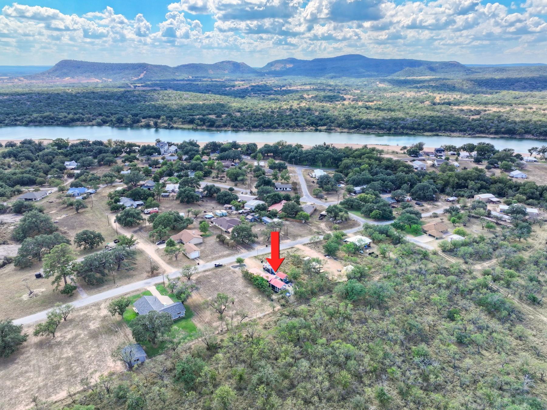 4113 Hermosa Dr, Kingsland, TX 78639