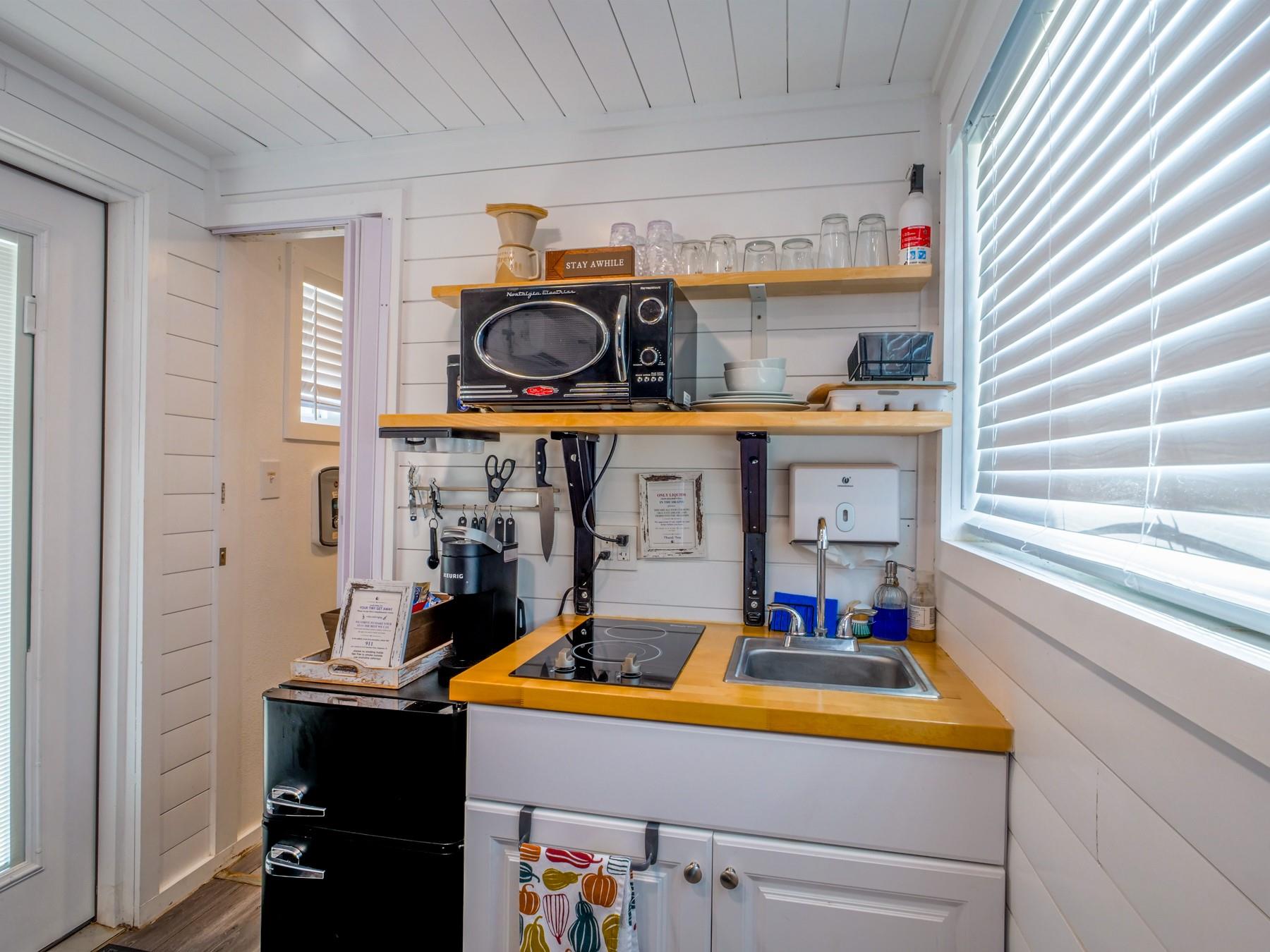 4113 Hermosa Dr, Kingsland, TX 78639