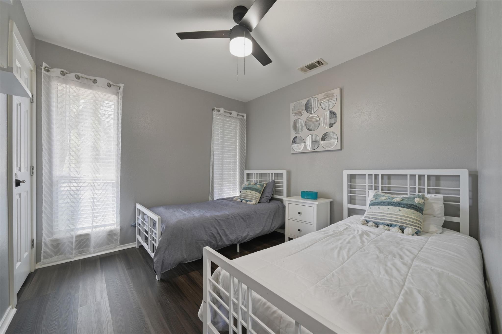 1601 Sagebrush Dr, Round Rock, TX 78681