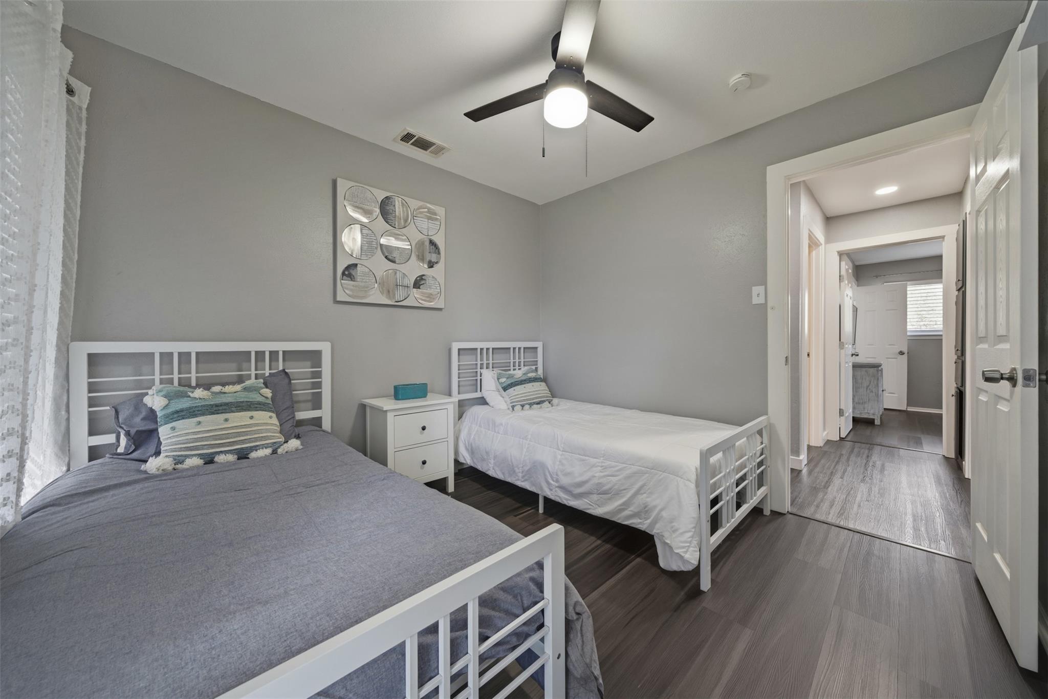 1601 Sagebrush Dr, Round Rock, TX 78681