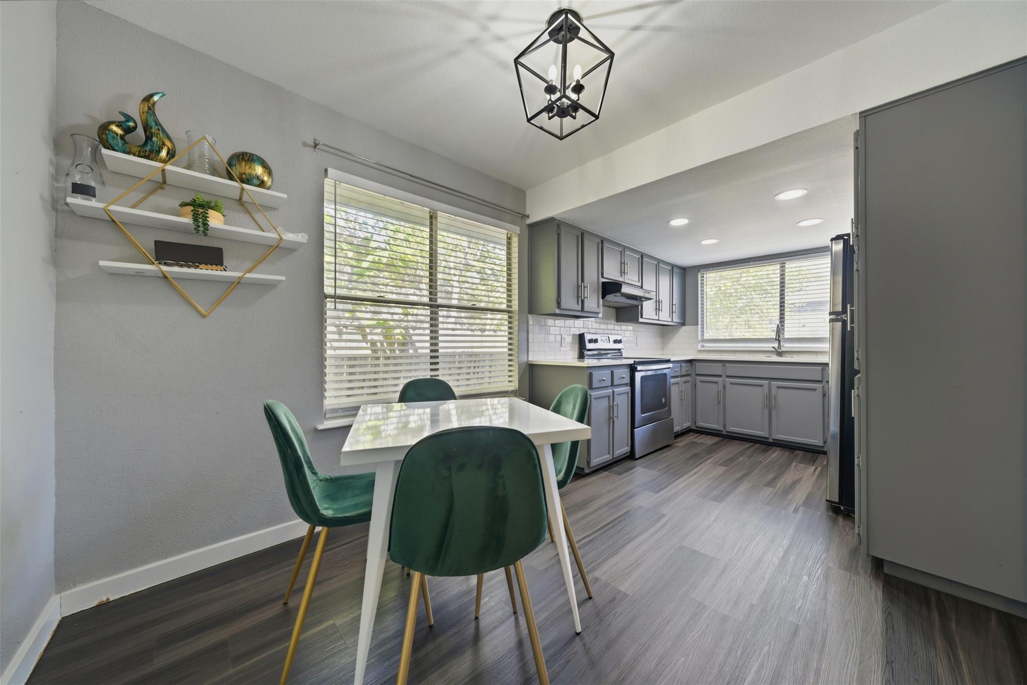 1601 Sagebrush Dr, Round Rock, TX 78681