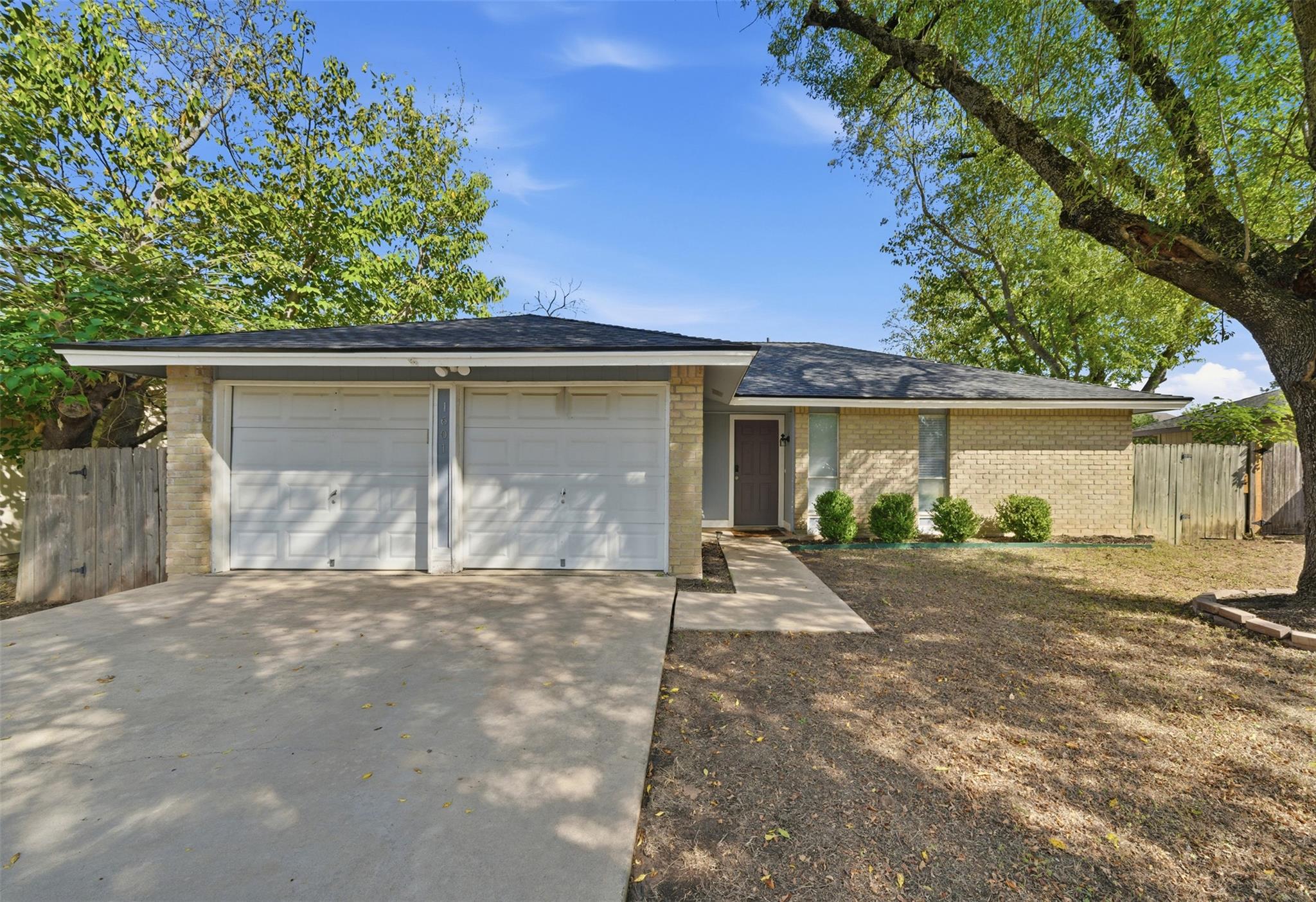 1601 Sagebrush Dr, Round Rock, TX 78681