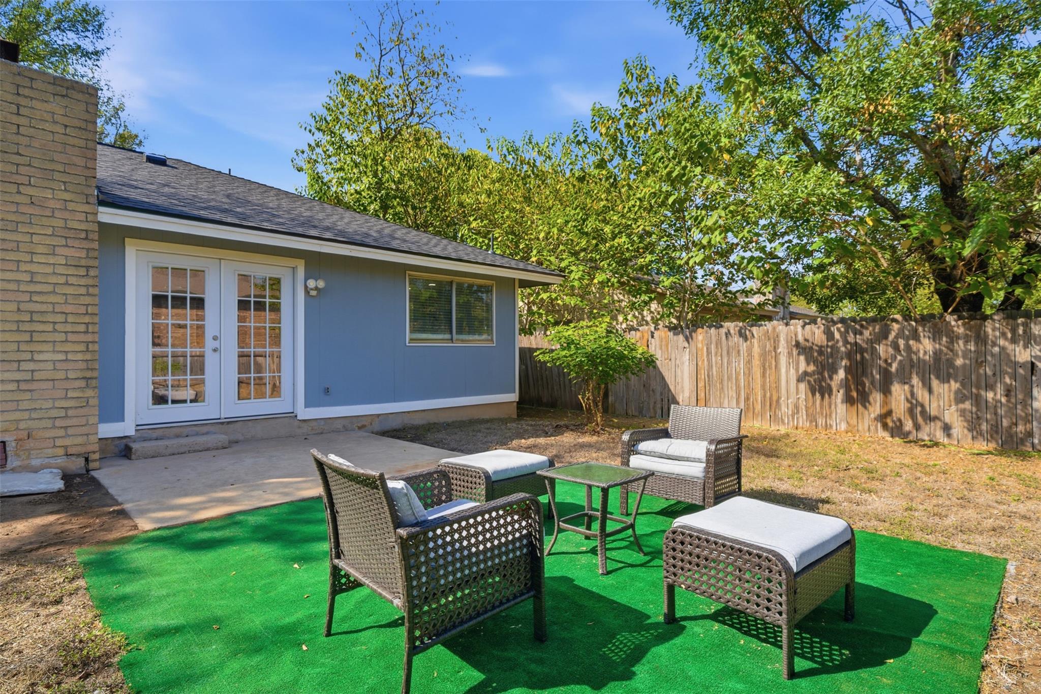 1601 Sagebrush Dr, Round Rock, TX 78681