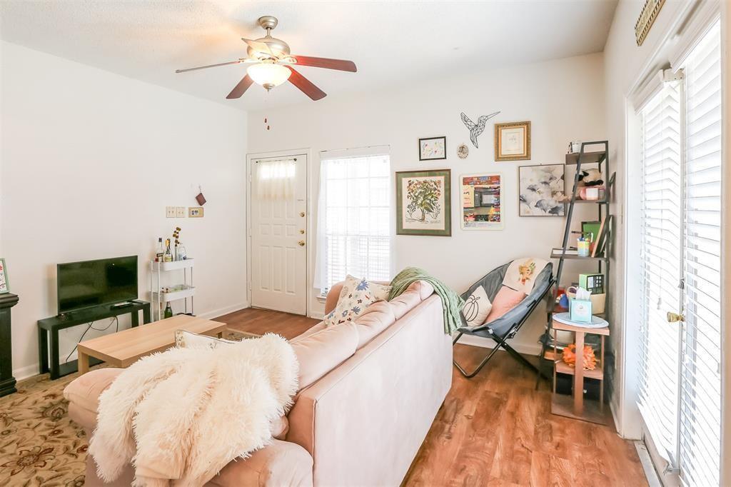 912 W 22nd St # 202, Austin, TX 78705