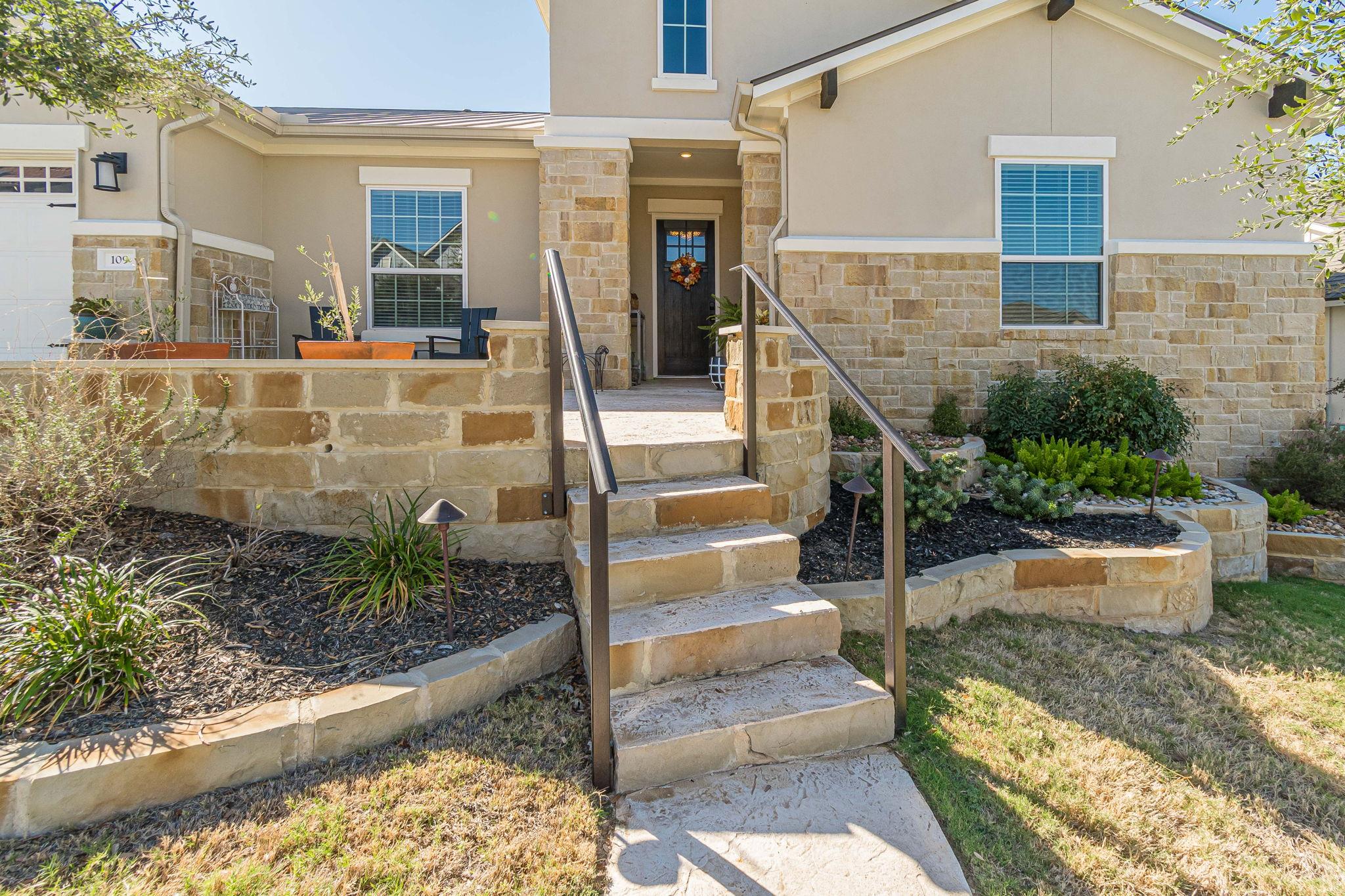 109 Twirling Pecan Cv, San Marcos, TX 78666