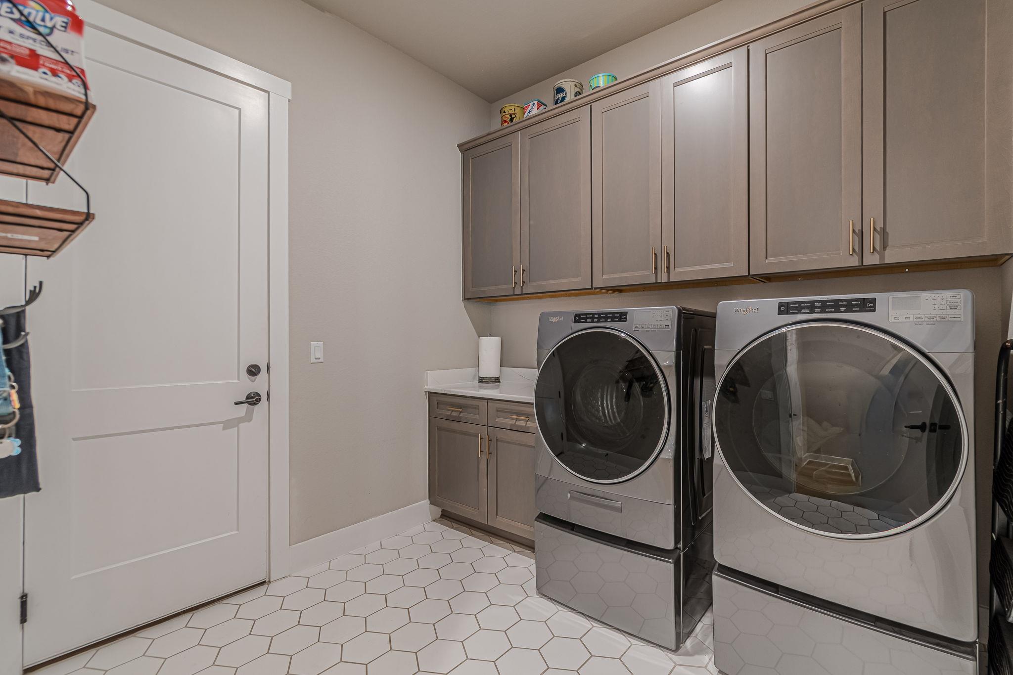 109 Twirling Pecan Cv, San Marcos, TX 78666