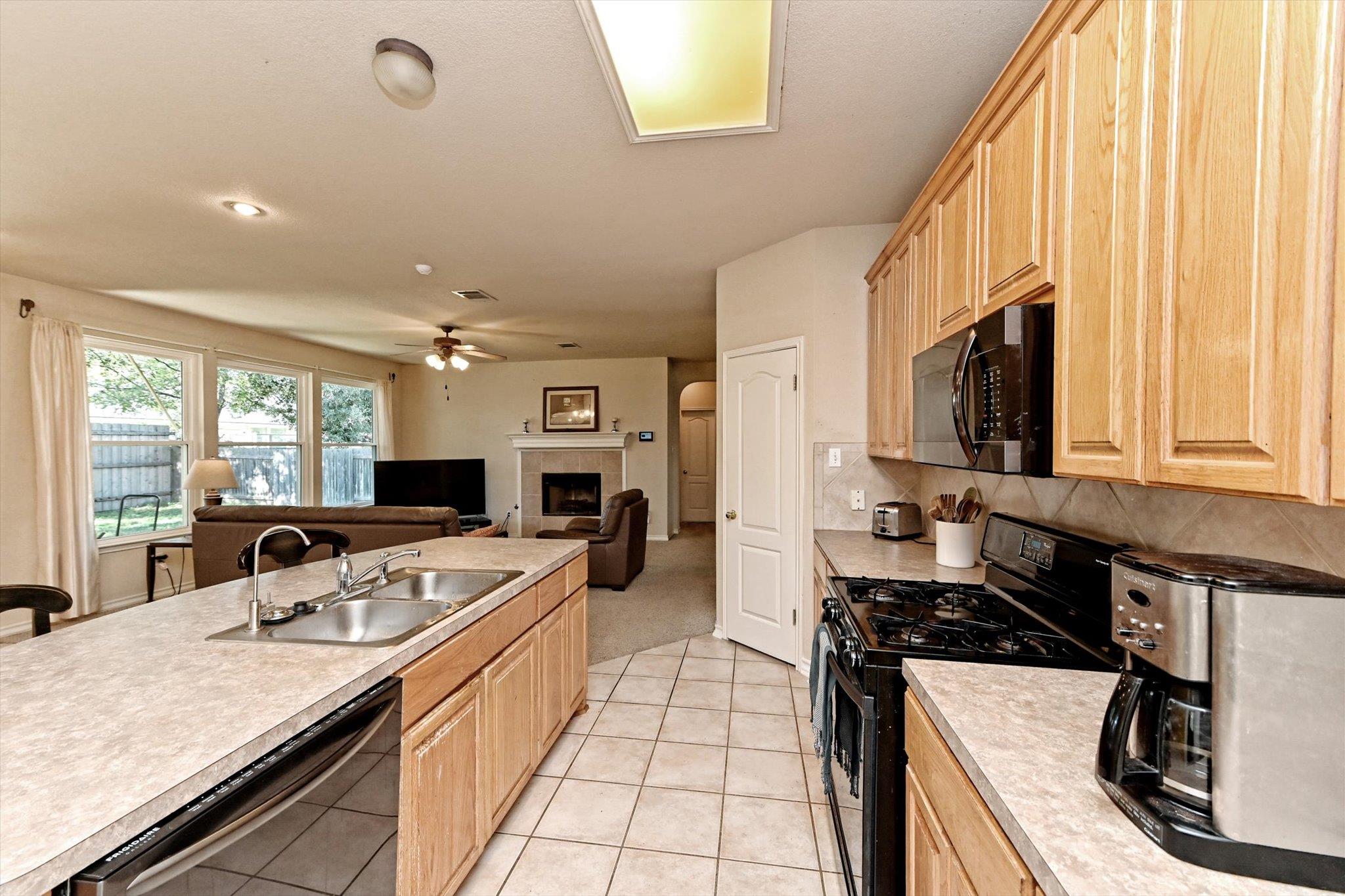 1712 Chalice Cv, Round Rock, TX 78665