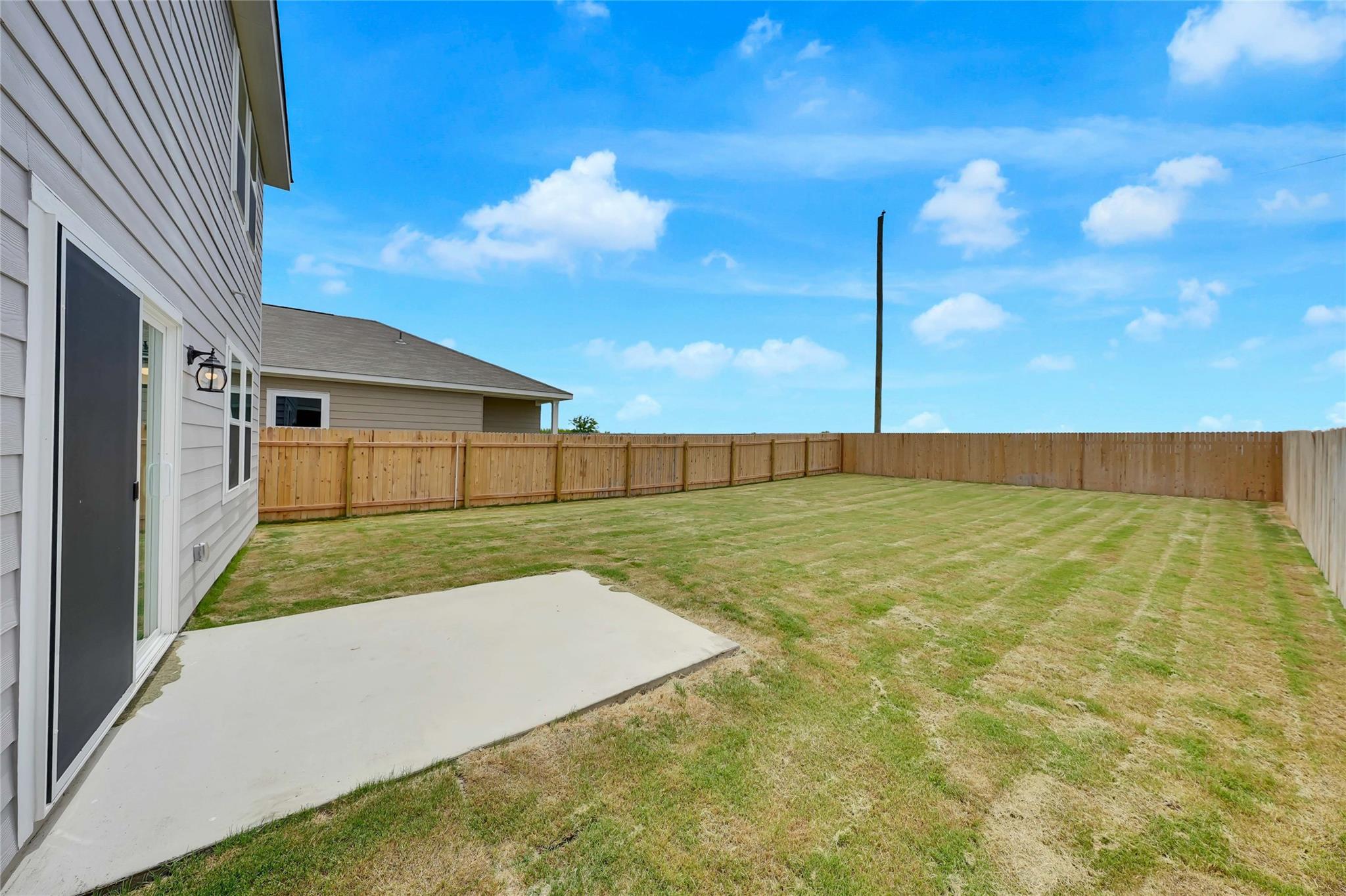 413 Redfish Ln, Hutto, TX 78634