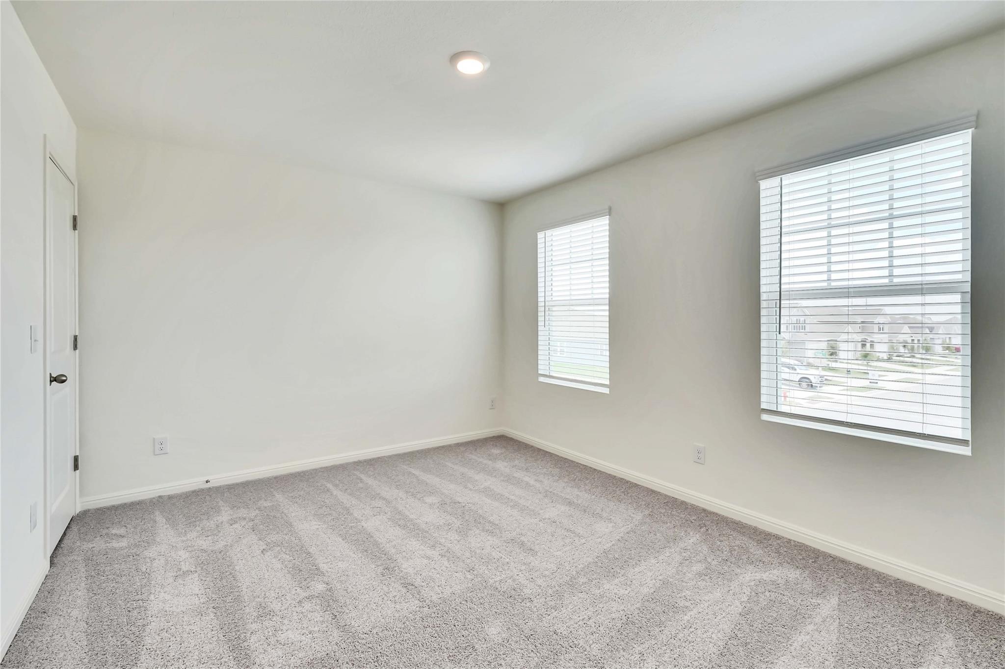 413 Redfish Ln, Hutto, TX 78634