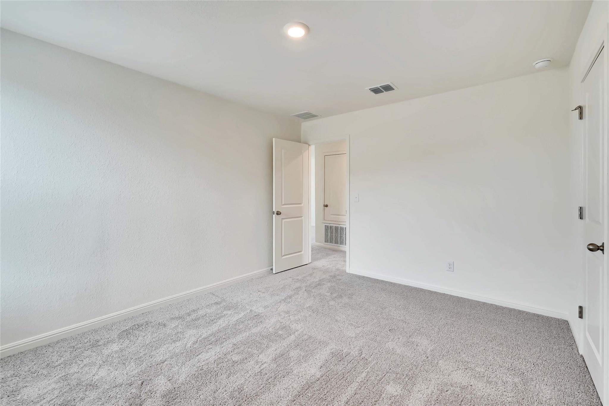 413 Redfish Ln, Hutto, TX 78634