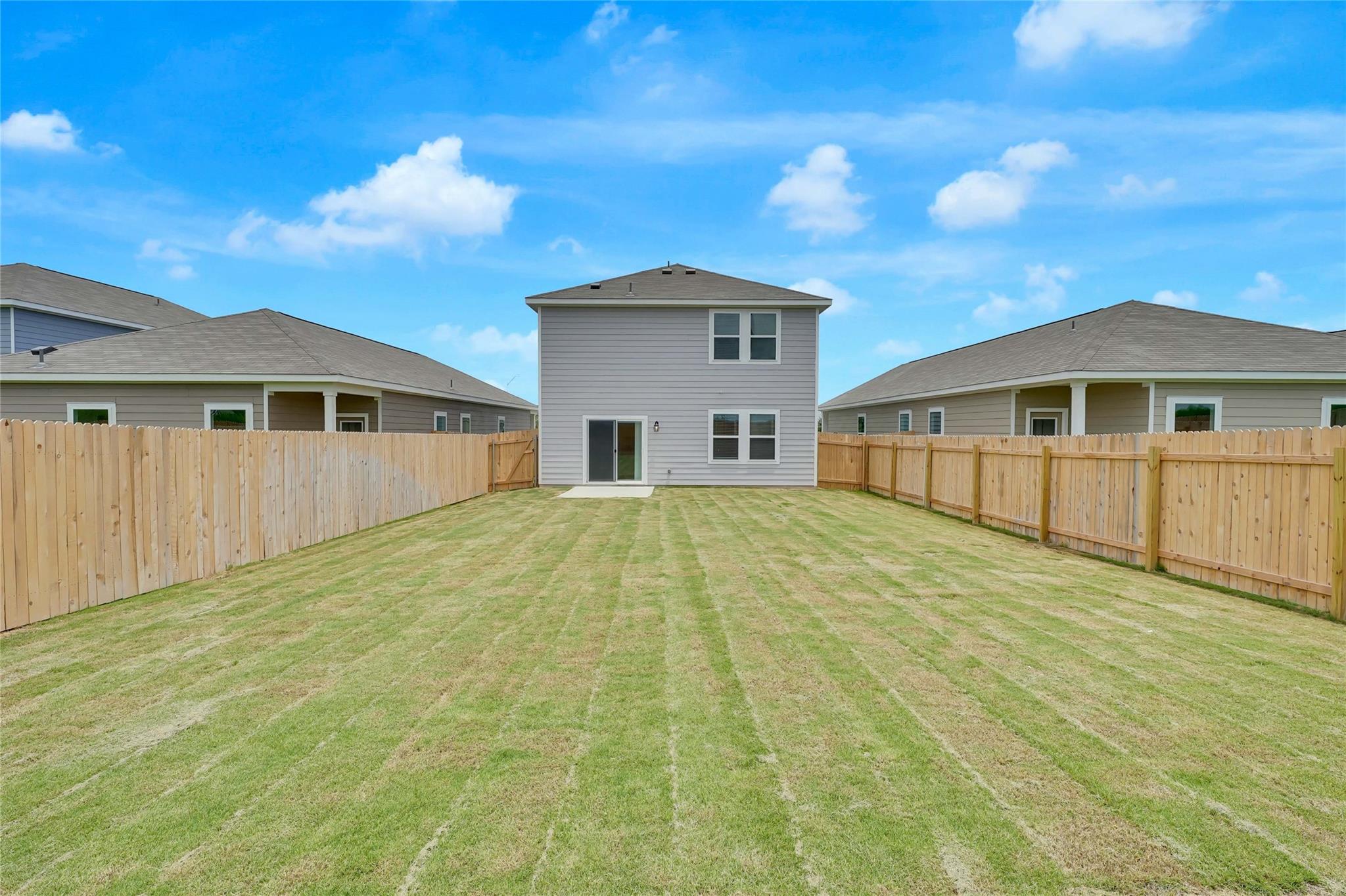 413 Redfish Ln, Hutto, TX 78634