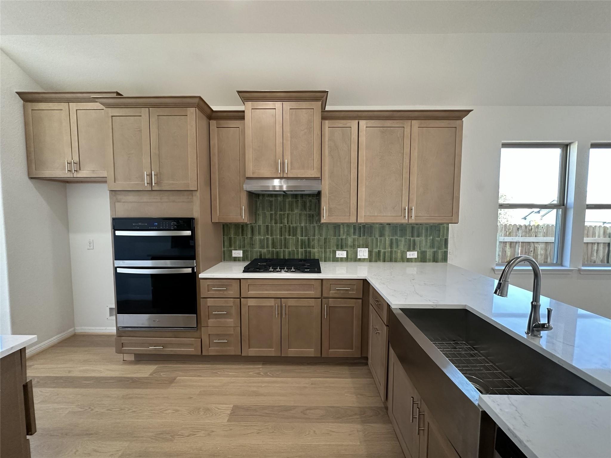 717 Treadwell Ln, Kyle, TX 78640