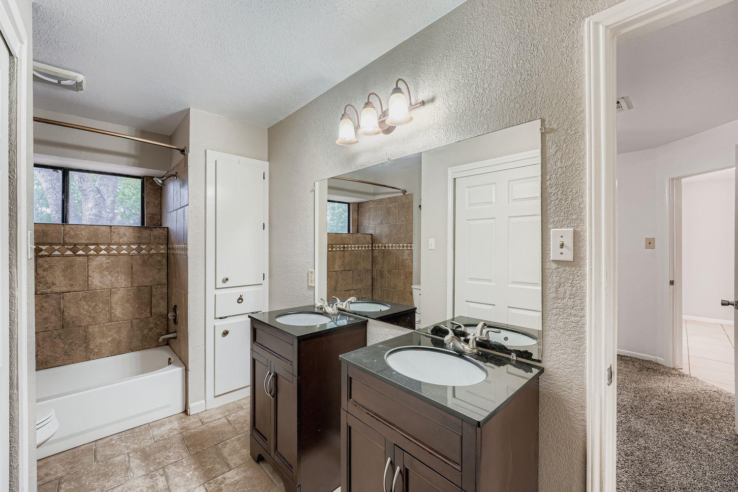 1403 Baronets Trl, Austin, TX 78753