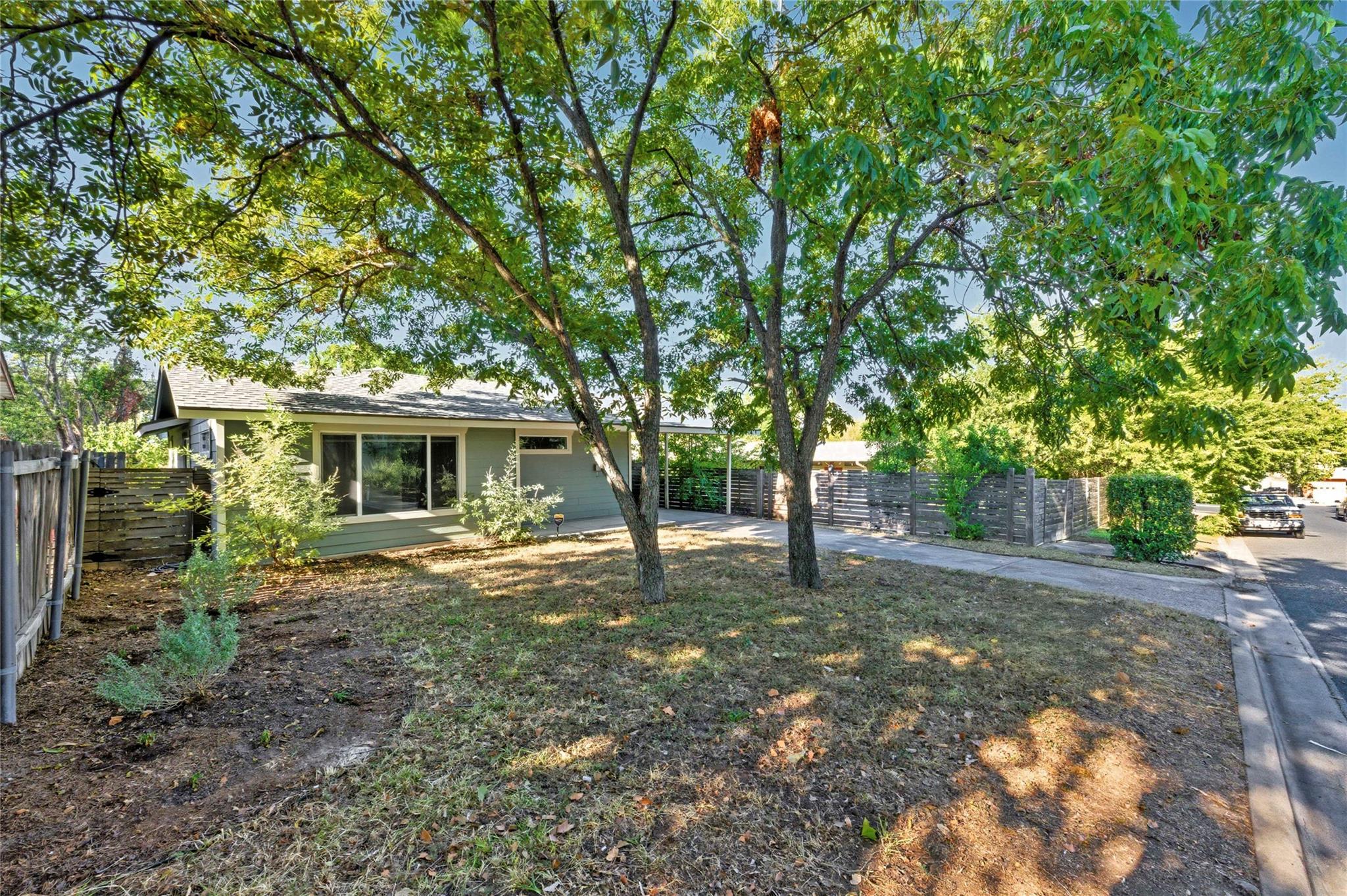 117 La Vista St, Austin, TX 78704