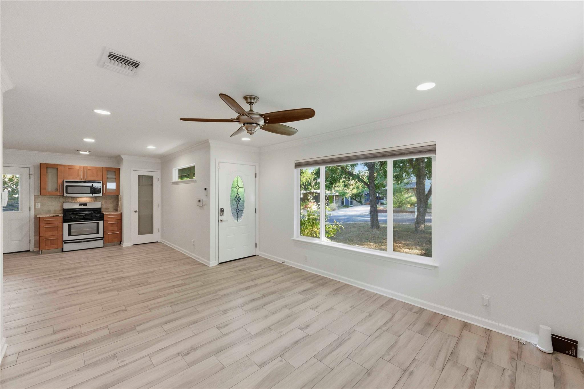 117 La Vista St, Austin, TX 78704