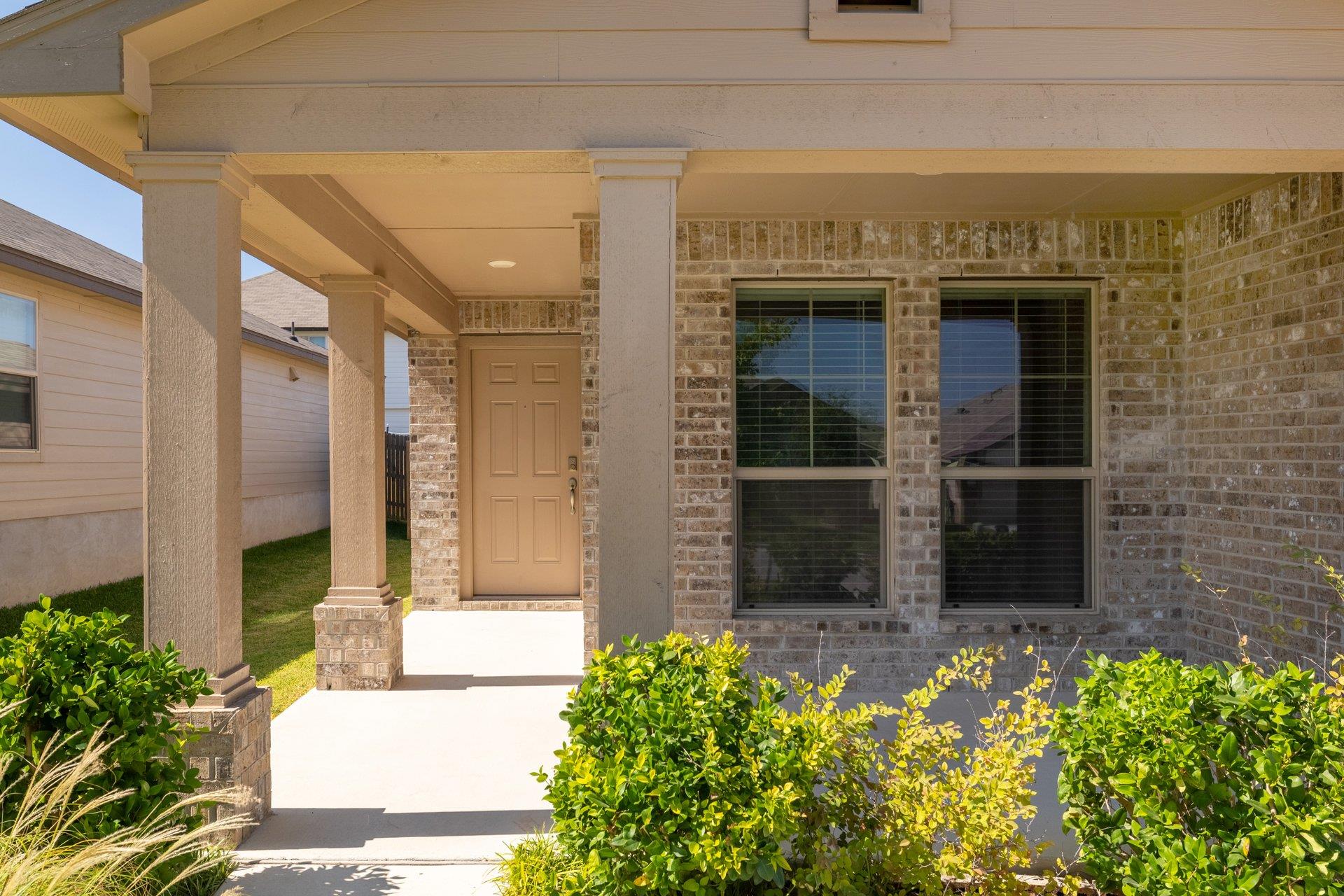 117 Akston Ct, Jarrell, TX 76537