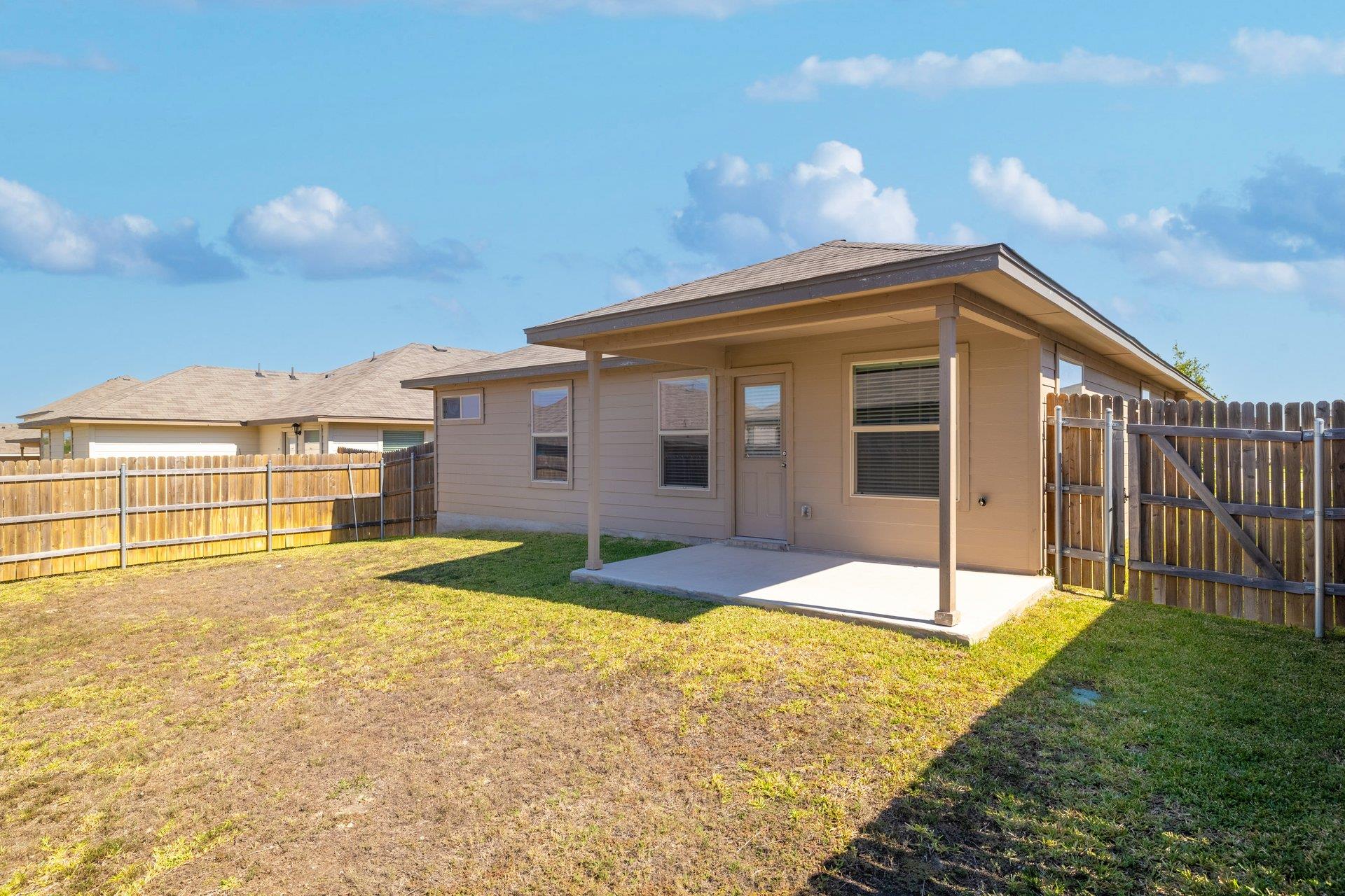 117 Akston Ct, Jarrell, TX 76537