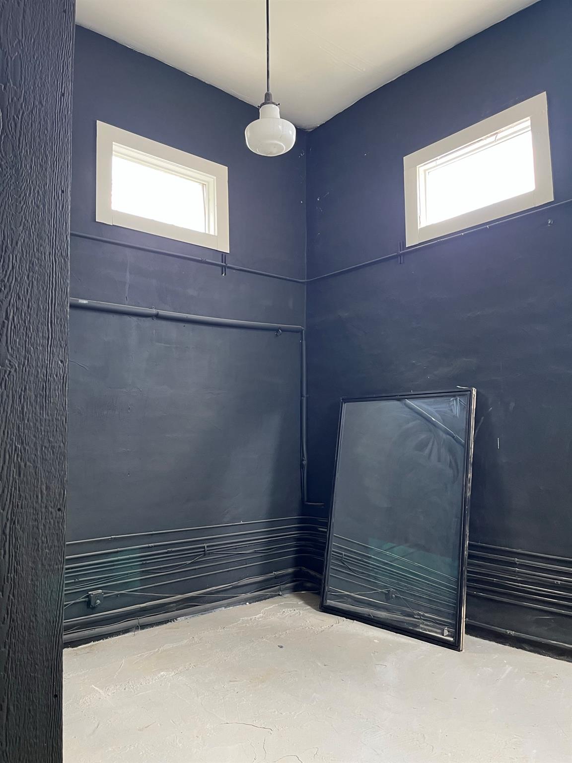 115 W 2nd St, Taylor, TX 76574