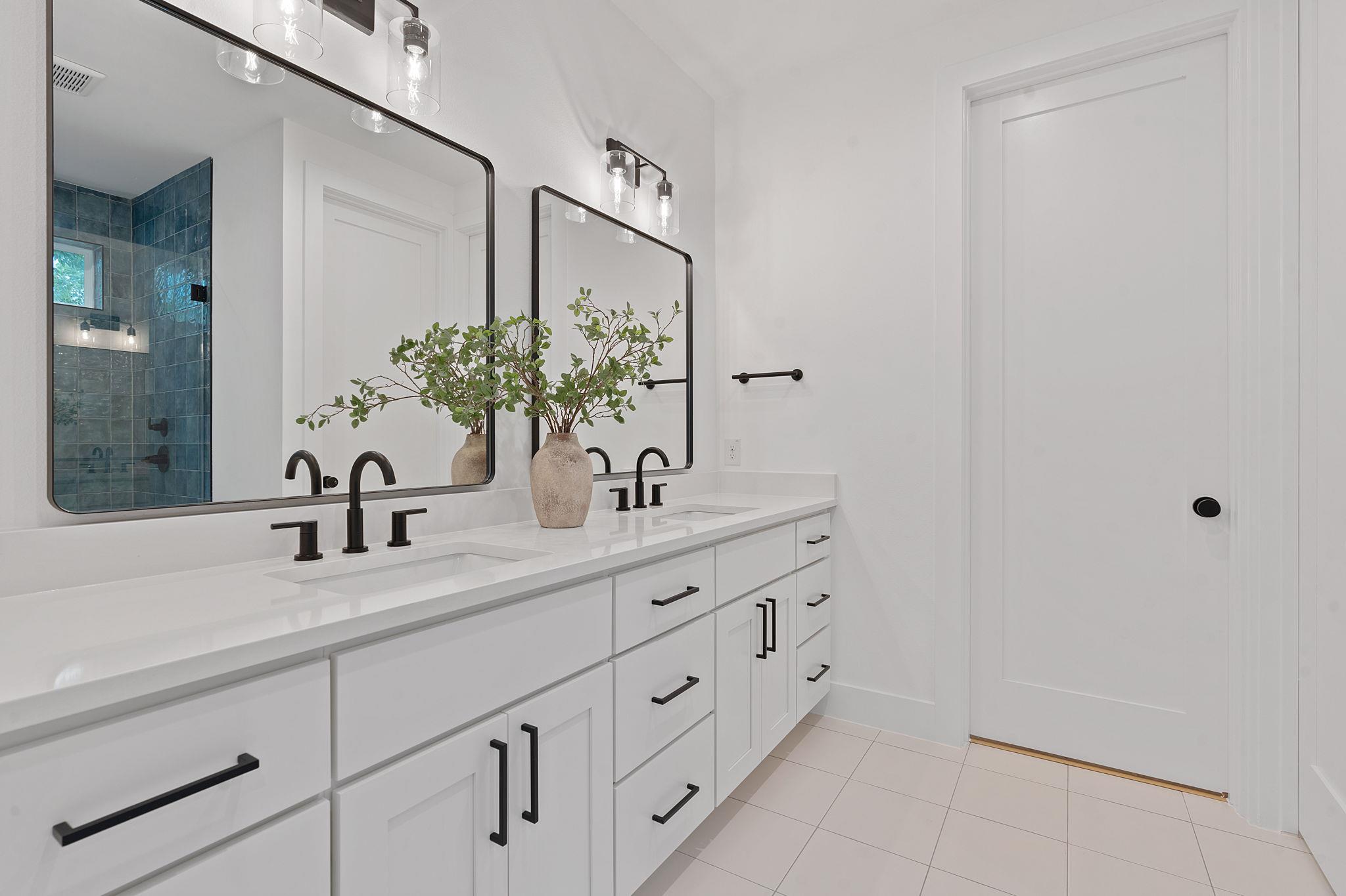 3412 Blumie St # 1, Austin, TX 78745