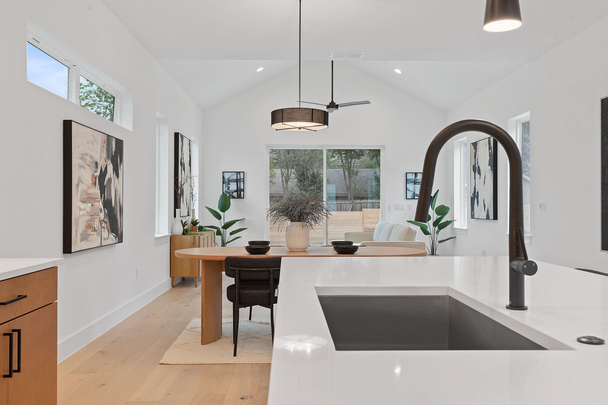 3412 Blumie St # 1, Austin, TX 78745