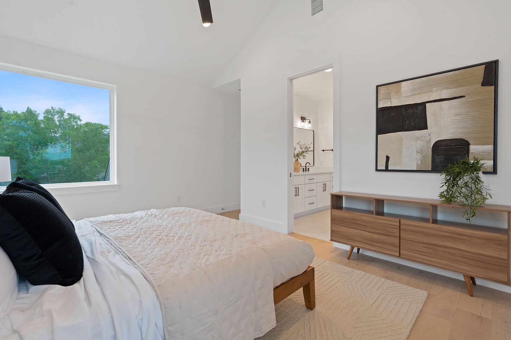 3412 Blumie St # 1, Austin, TX 78745