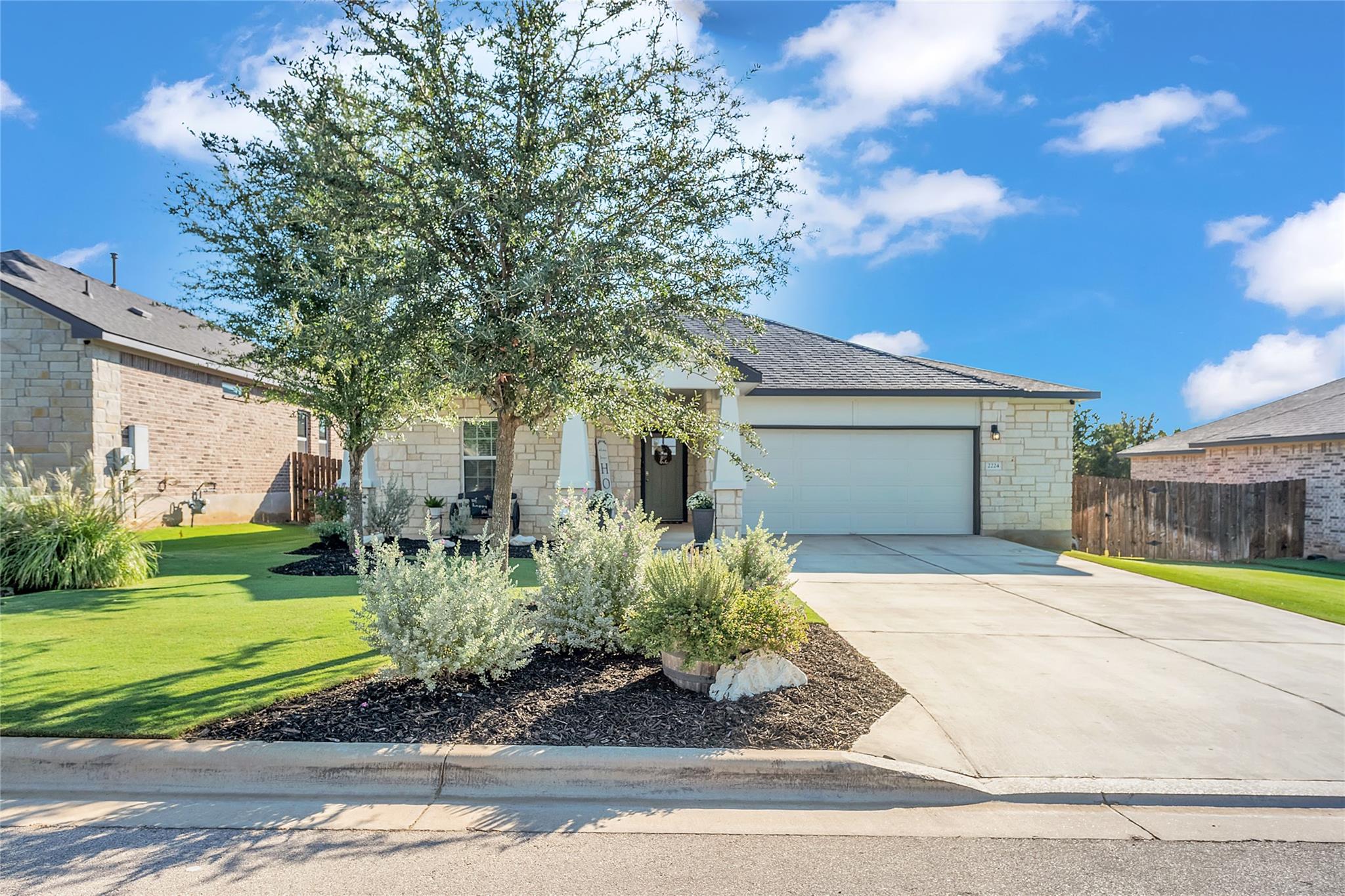 2224 River Place Ln, Georgetown, TX 78628