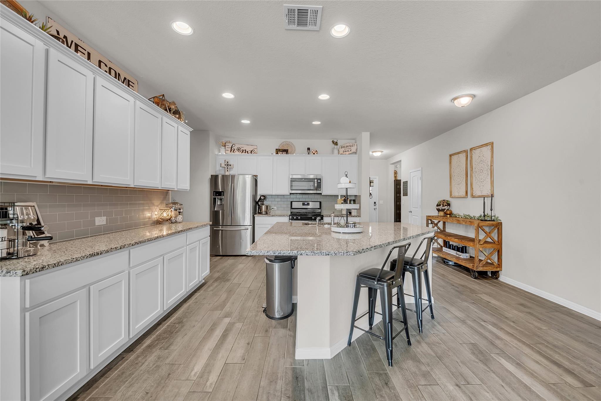 2224 River Place Ln, Georgetown, TX 78628