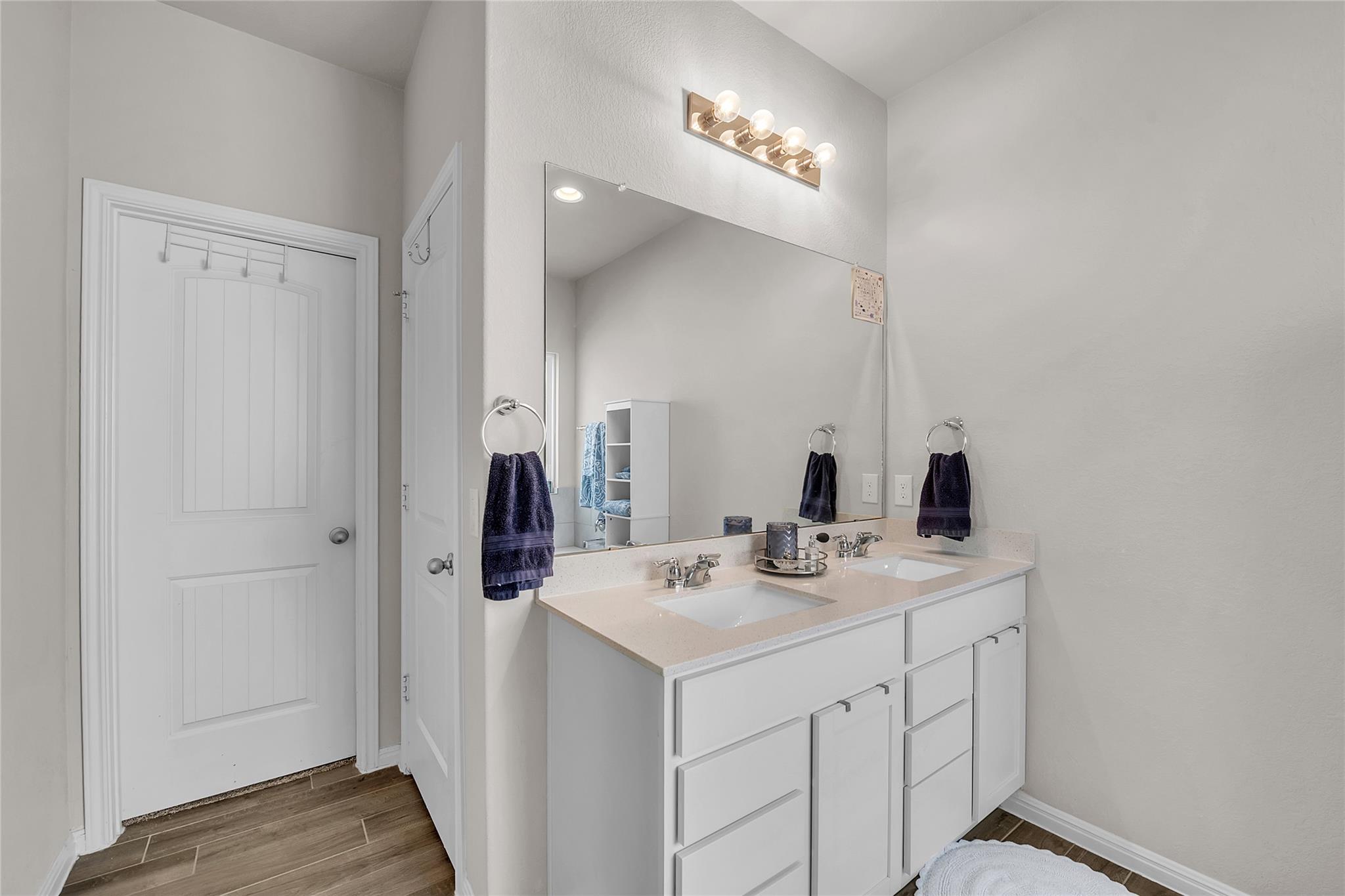 2224 River Place Ln, Georgetown, TX 78628