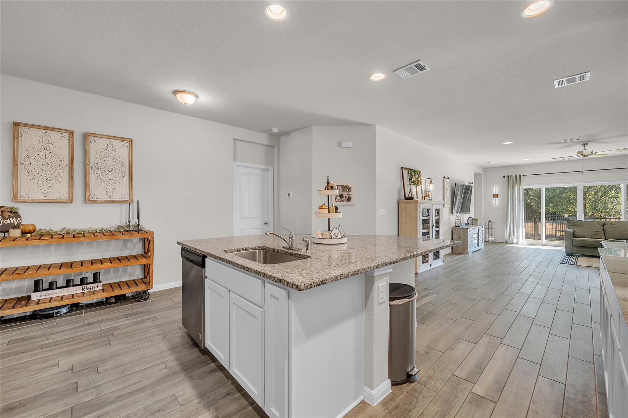 2224 River Place Ln, Georgetown, TX 78628