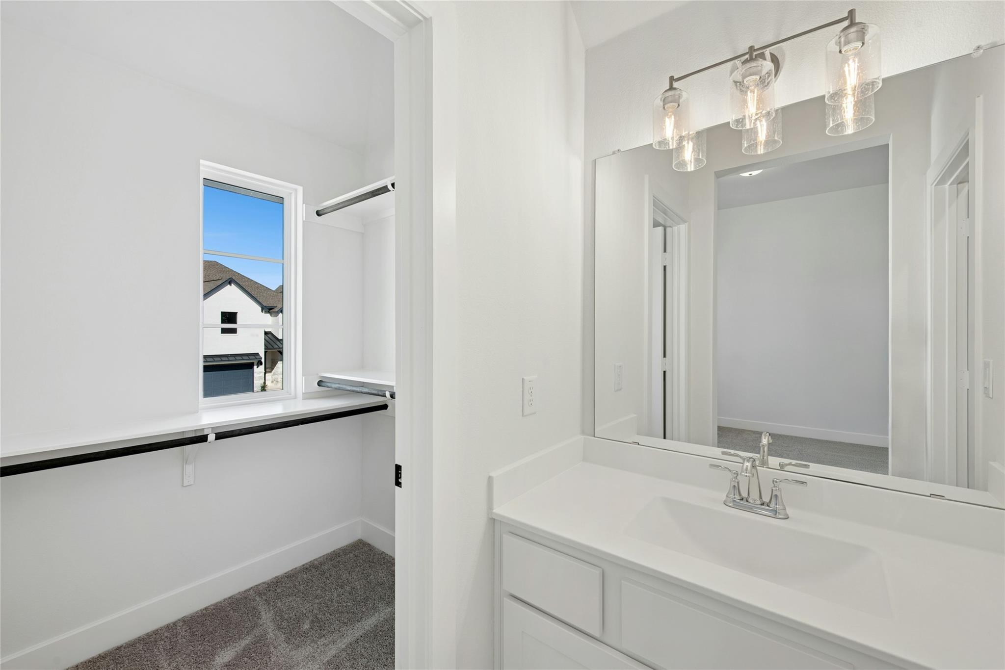 1533 Rodeo Ridge Dr, Georgetown, TX 78628