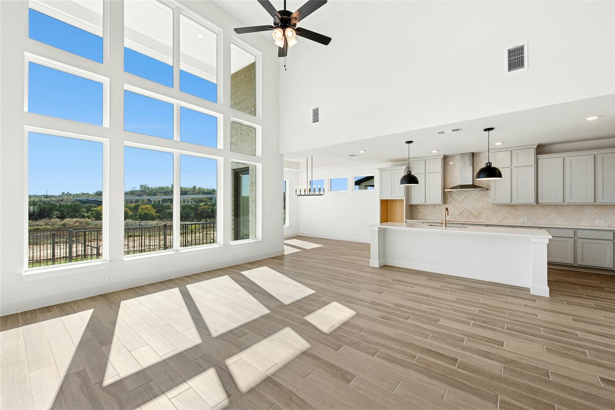 1533 Rodeo Ridge Dr, Georgetown, TX 78628