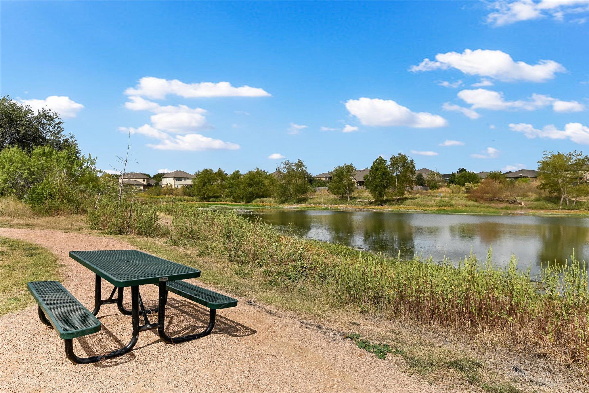 6905 Midlothian Dr, Austin, TX 78754