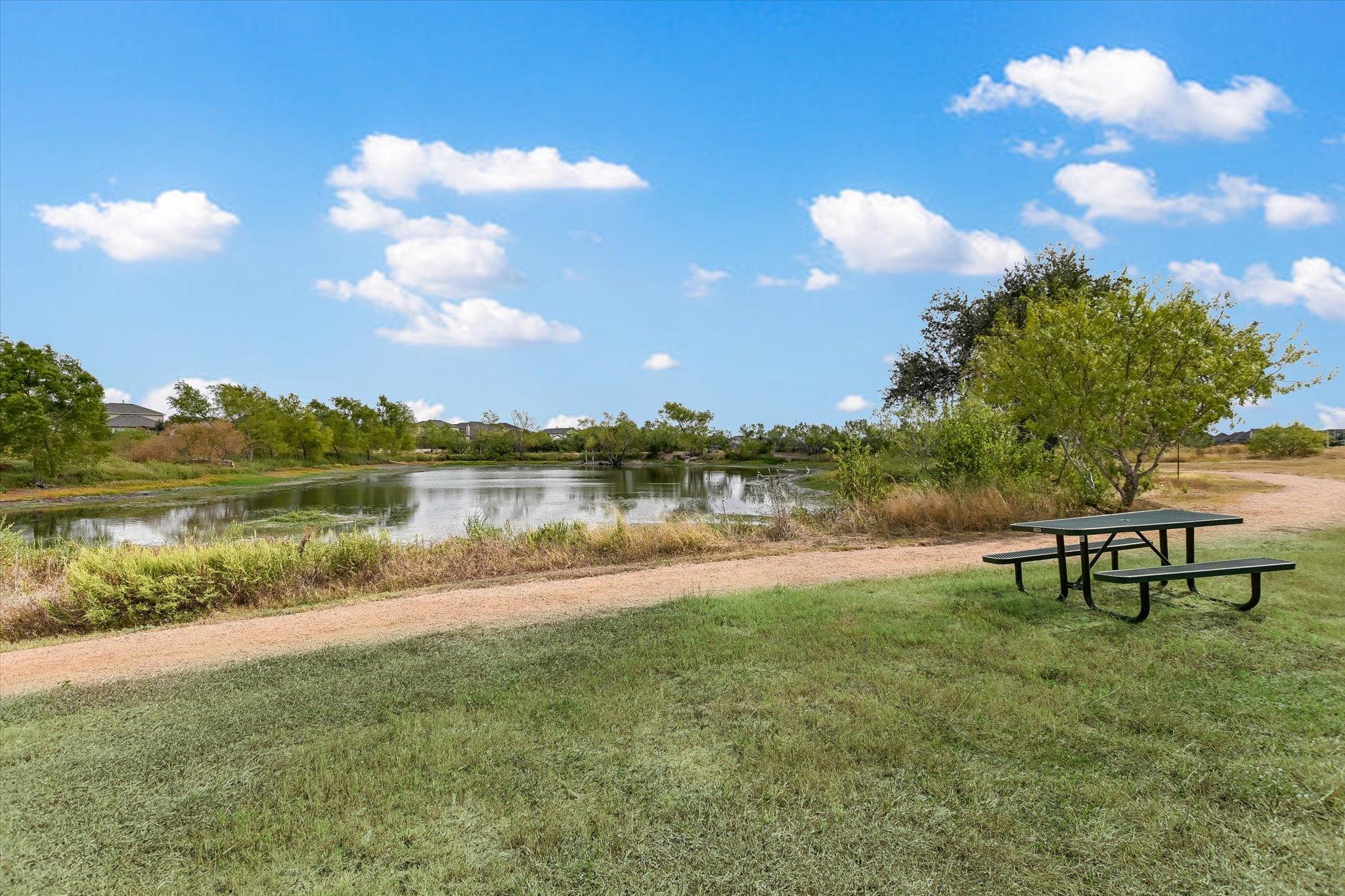 6905 Midlothian Dr, Austin, TX 78754