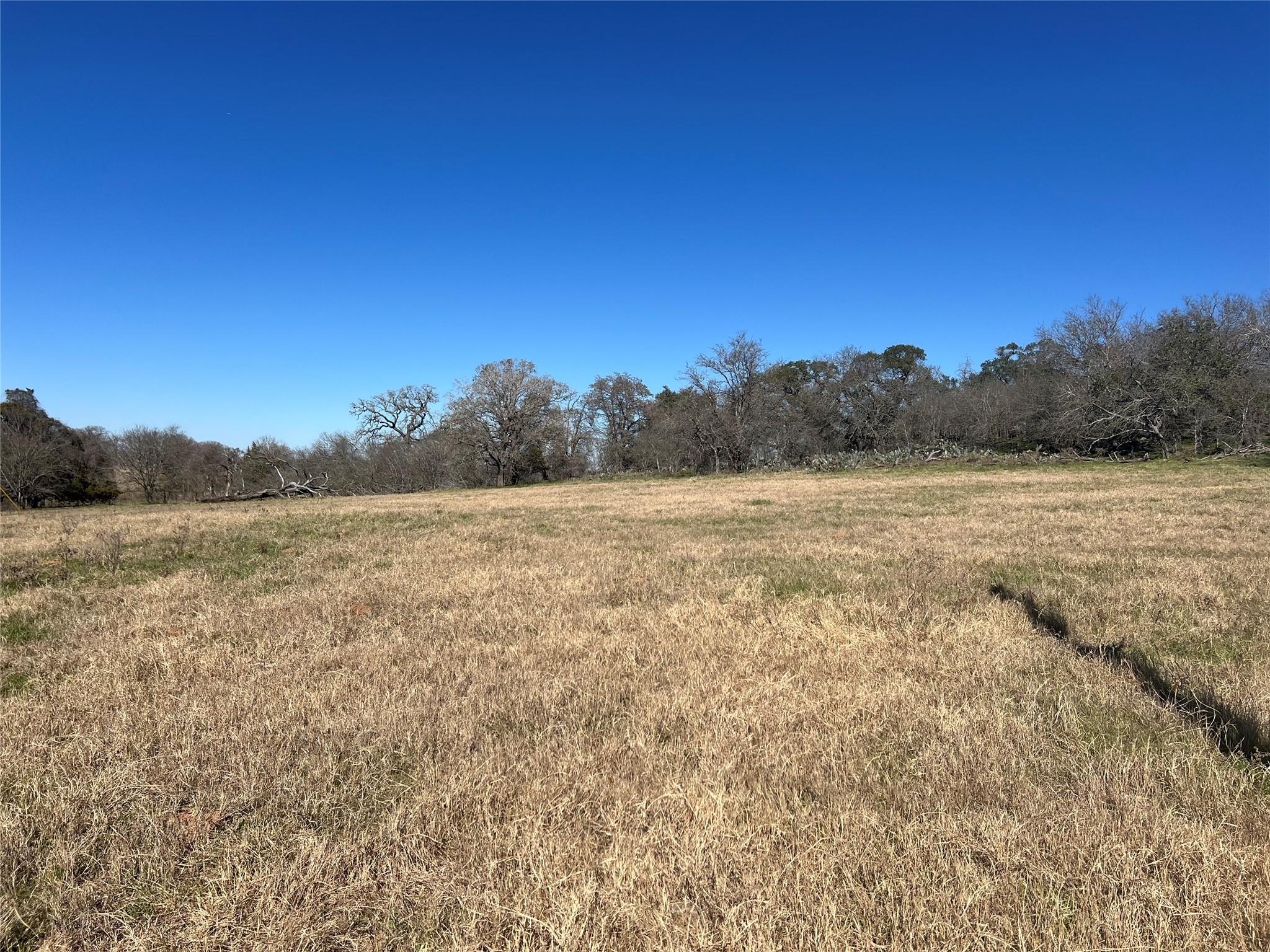 5912 Tenney Creek Rd, Luling, TX 78648