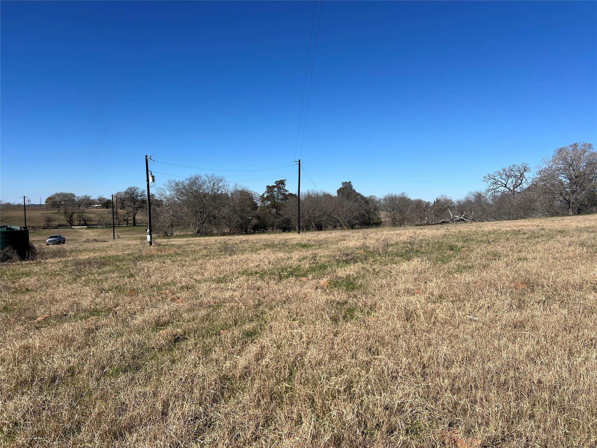 5912 Tenney Creek Rd, Luling, TX 78648