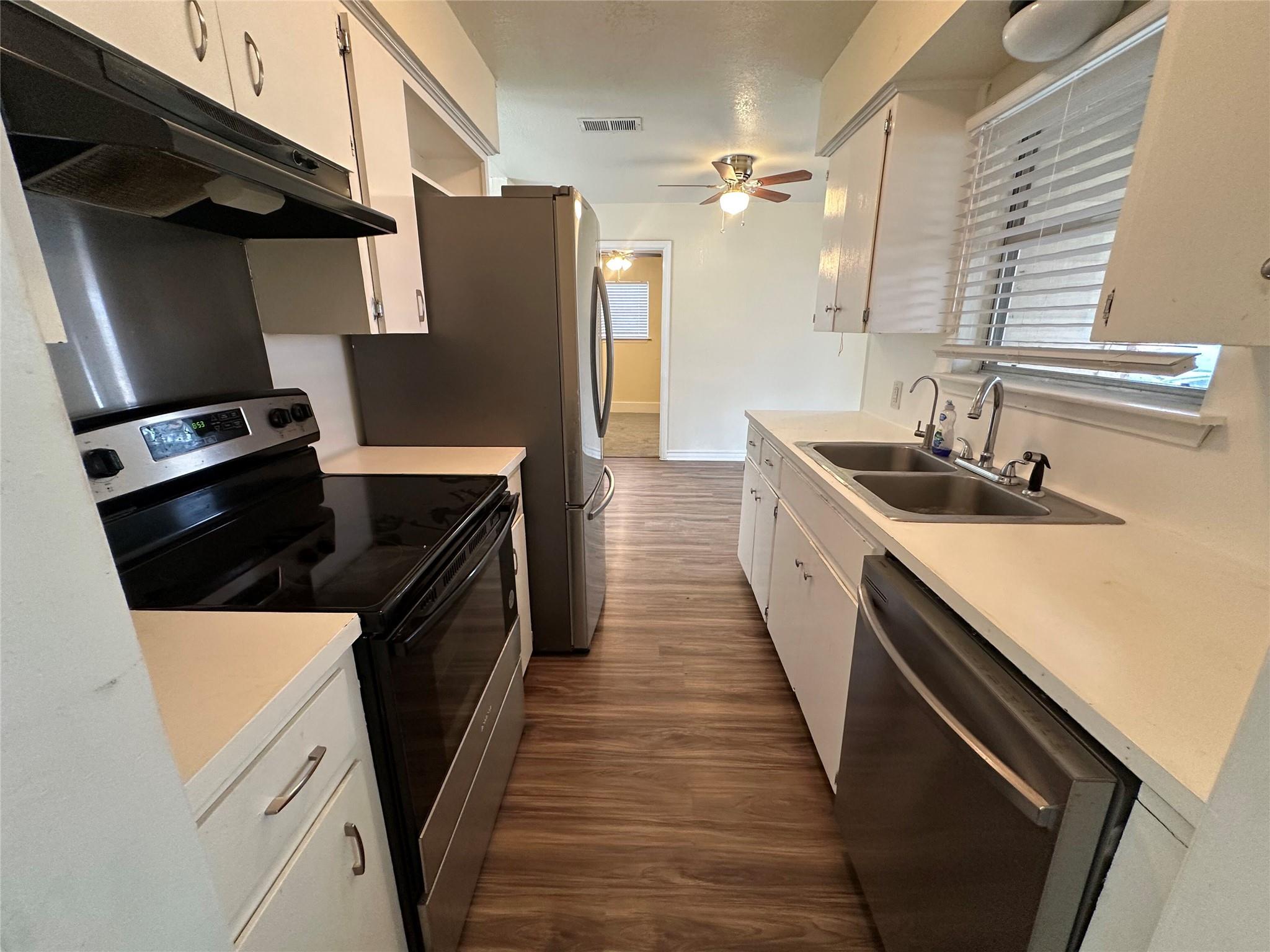 204 Thompson St, Cedar Park, TX 78613